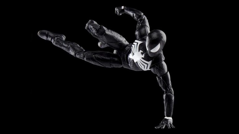 Hasbro Lança Novas Figuras de Ação do Homem-Aranha Baseadas na Série de Jogos da Insomniac
