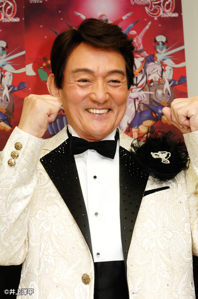 Isao Sasaki: Ícone da música e dublagem se recupera de pneumonia após hospitalização