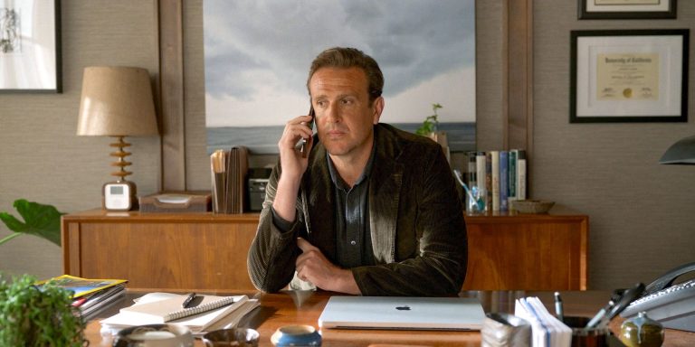 Produção da terceira temporada de Shrinking é iniciada com a adição do vencedor do Emmy Jeff Daniels ao elenco