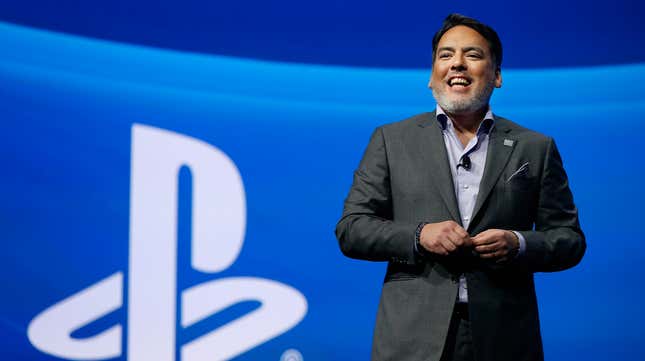 Ex-Boss da PlayStation Shawn Layden Revela Razões de Sua Saída da Sony em Meio a Transição para Jogos de Serviço